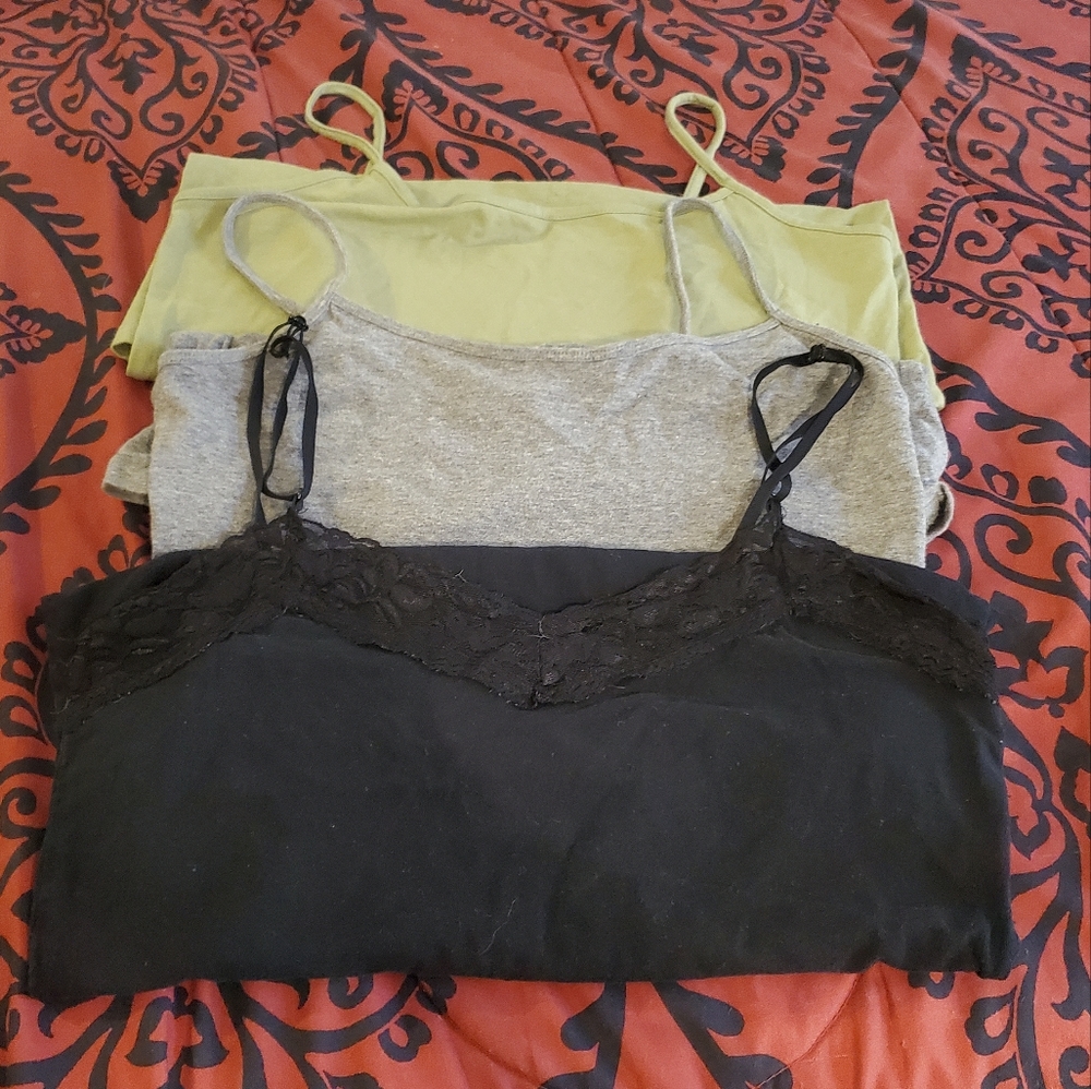 Size large tank top bundle